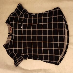 50th Street Petite Black Gridded White Line Top